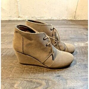 TOMS Desert Tan Taupe Suede Lace-Up Ankle Boots Wedge Booties Size 7